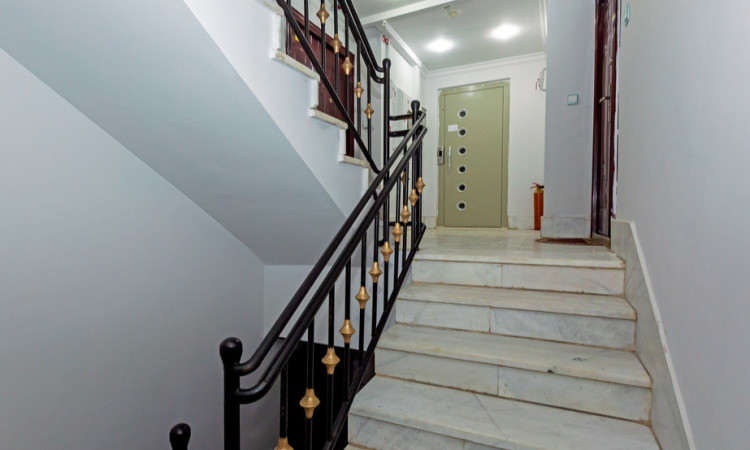 اجاره آپارتمان دو خواب پارکینگ دار خیابان امام رضا (2/1)