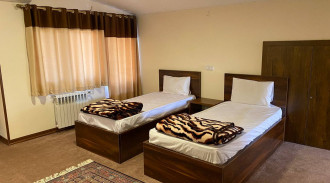 هتل فانوس شب صومعه سرا (سوئیت یکخوابه پنج تخته)