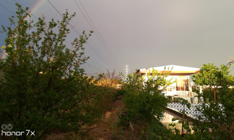 اجاره باغ ویلای دربست همراه با استخر شنا روباز