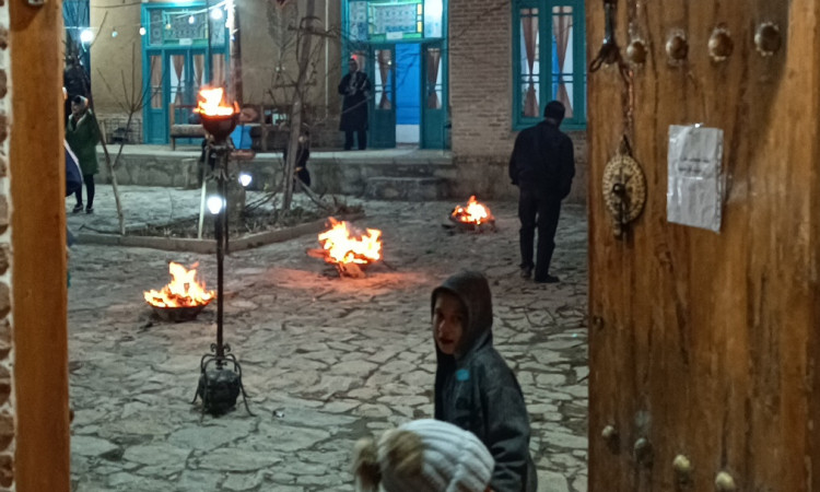 رزرو بومگردی خانه دوستی - اتاق جیران