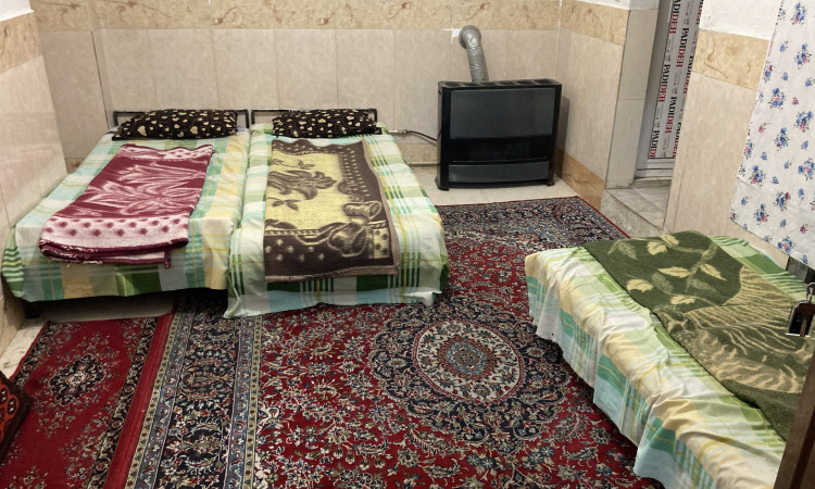 چهار تخته ب ، مهمانپذیر شقایق2