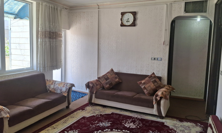 اجاره آپارتمان دو خوابه نزدیک دریاچه (طبقه دوم)