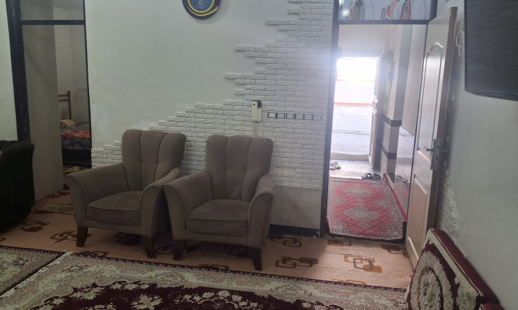 اجاره آپارتمان دوخوابه نزدیک دریاچه همکف