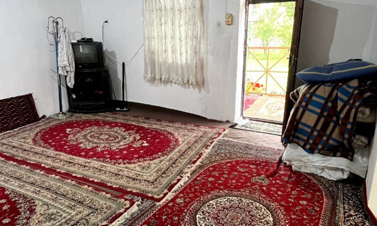 اقامتگاه کاهگلی سنتی آژیار
