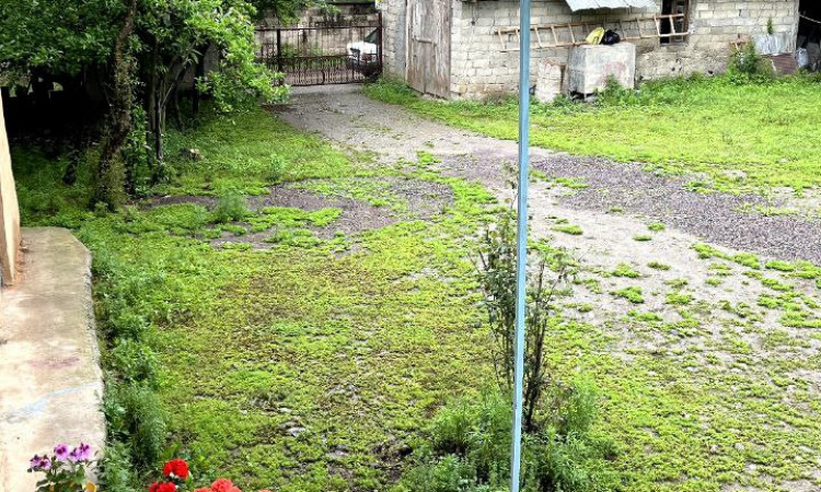 اقامتگاه کاهگلی سنتی آژیار