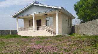 فيلا شاطئ غابة دربستي مع جميع المرافق