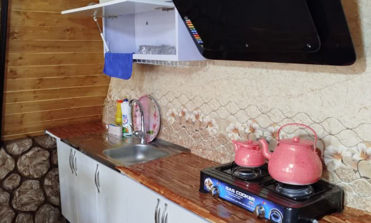 اجاره کلبه سوییسی تراس دار