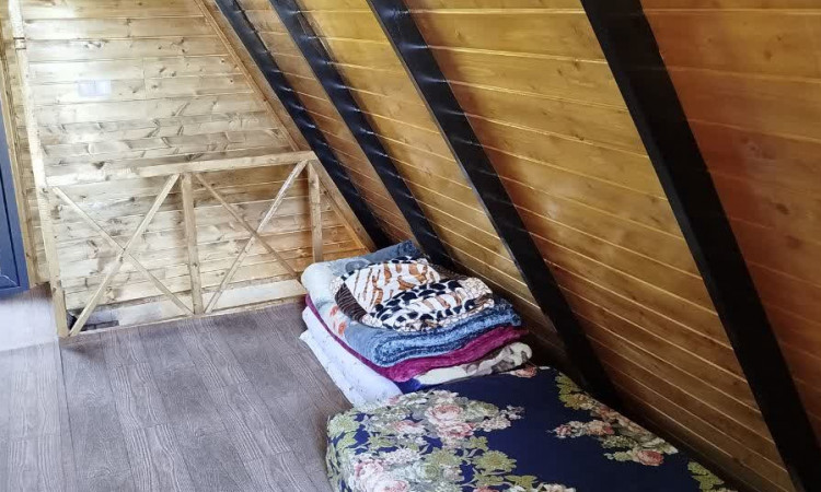 اجاره کلبه سوییسی تراس دار