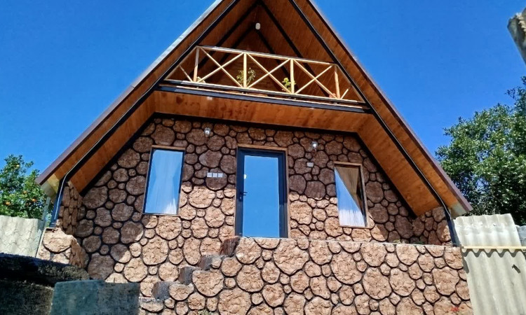 اجاره کلبه سوییسی تراس دار