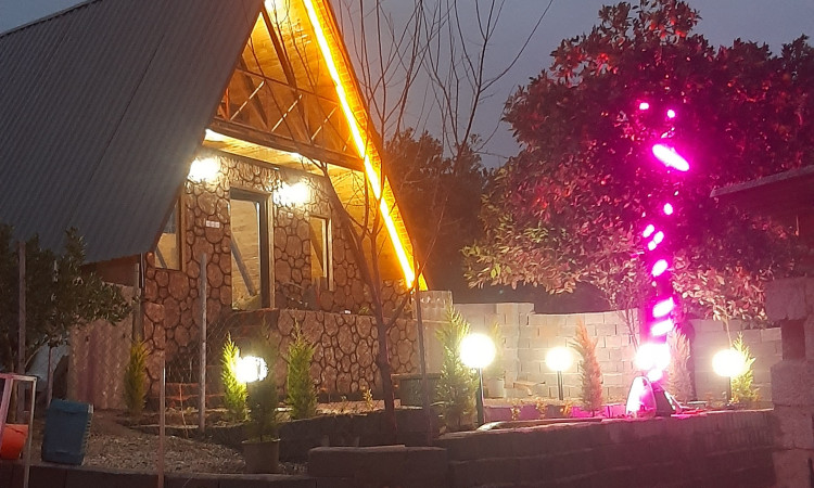 اجاره کلبه سوییسی تراس دار