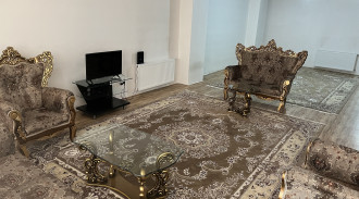 شقة ريكادو، الطابق الثالث