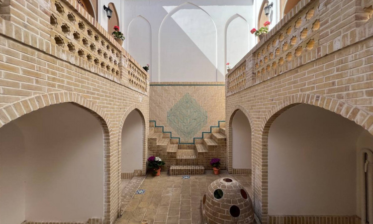 رزرو هتل سنتی دلنواز اتاق ایراندخت