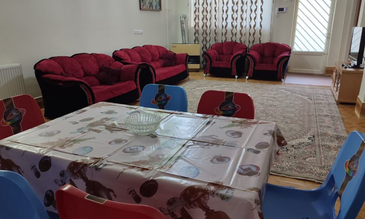خانه ویلا یی یک خوابه دربست با پارکینگ اختصاصی