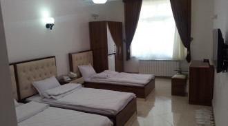 رزرو هتل 3 ستاره چیپال - اتاق 3تخت 2