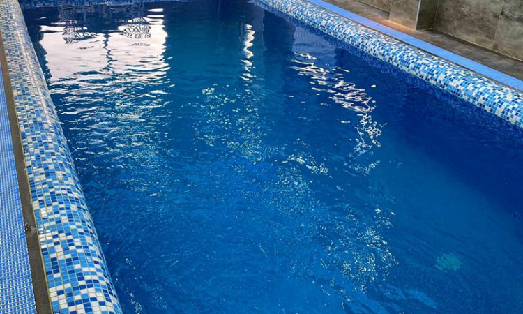 اجاره ويلا باغ استخردار سه خواب سرو رويايي