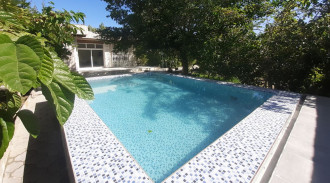 اجاره ویلا استخر روباز دوخوابه اشکاوند