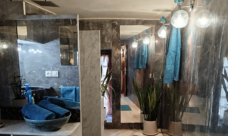 رزرو بوم گردی ه‍َلتَمْتی