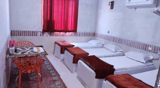 رزرو بوم گردی کویر مرنجاب برکه احمد 3 ( چهار تخته )