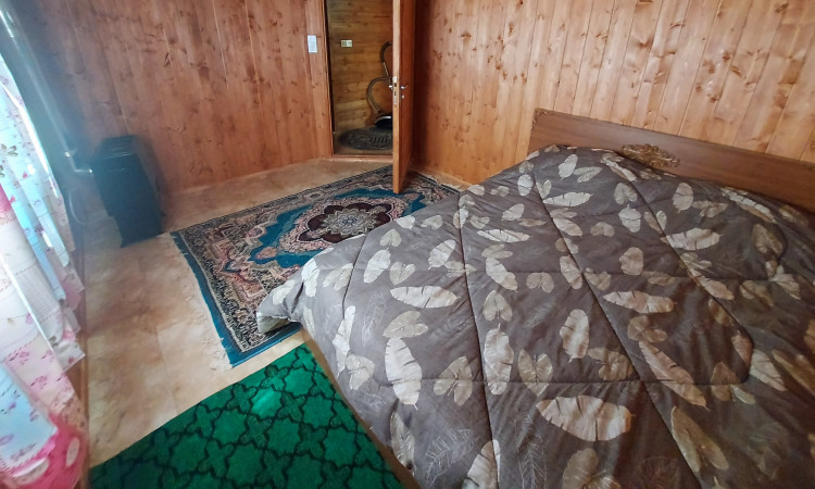 اجاره کلبه دوخوابه جنگلی جکوزی دار الماس شمال