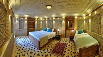 بوتیک هتل شمس الملوک(لاجورد)