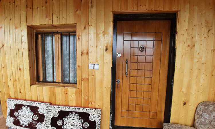 اجاره ویلا تک خوابه چوبی سپید