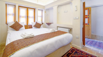 بوتیک هتل قجر (اتاق 109)