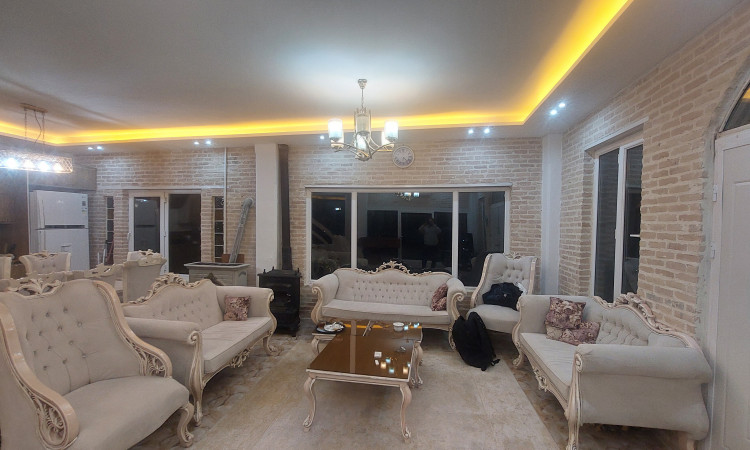 کلبه آبی (Blue Cabana)
