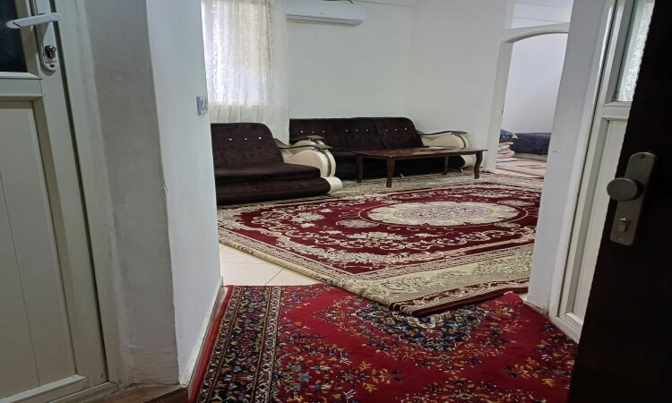65 -meter -long ali -bedroom rental rental