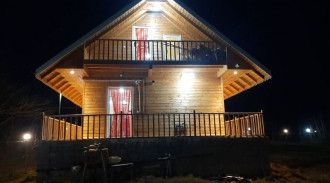 رزرو کلبه چوبی دوبلکس تک خواب در رودکنار