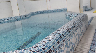 فيلا على الشاطئ مع حمام سباحة