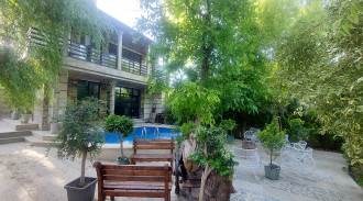 اجاره ویلا 4 خوابه جنگلی استخر دار نگین سبز