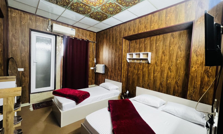 رزرو مهمانپذیر سلین هاستل اتاق 3 تخته دبل تویین