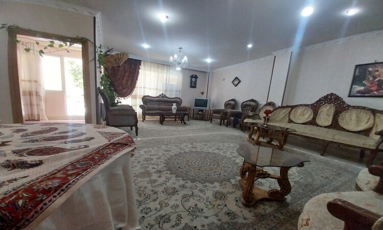 اجاره آپارتمان دو خوابه نزدیک پل خواجو